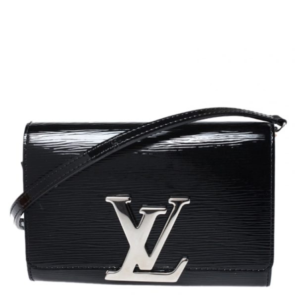 LOUIS VUITTON Louise PM Epi Patent Clutch Fashion